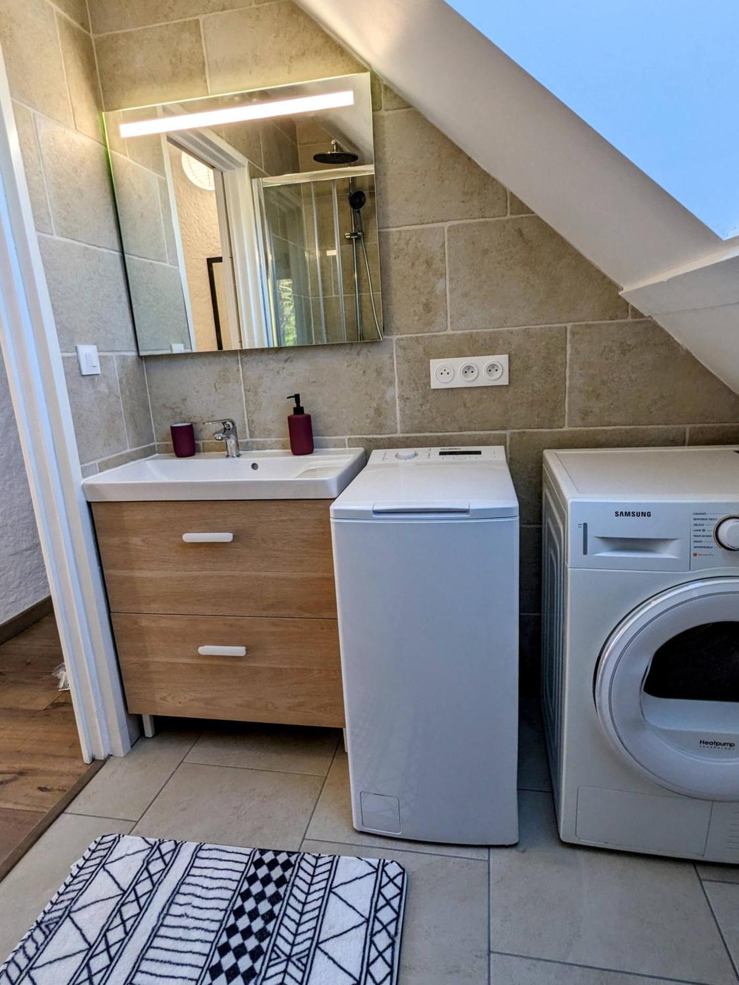 Le Monne - Gite & Spa Tout Confort Campan Bagian luar foto